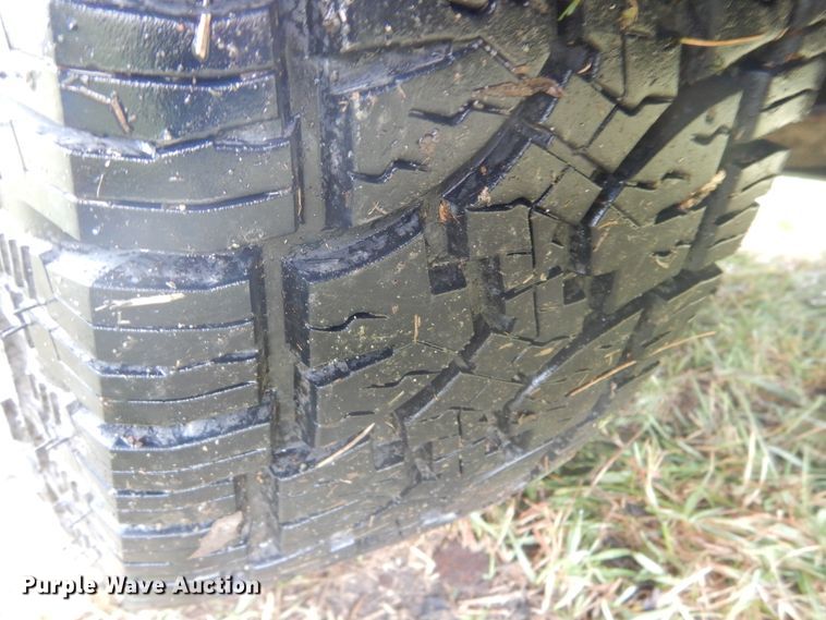 image for item DL6408 2005 GMC Sierra 1500  Ext. Cab pickup truck