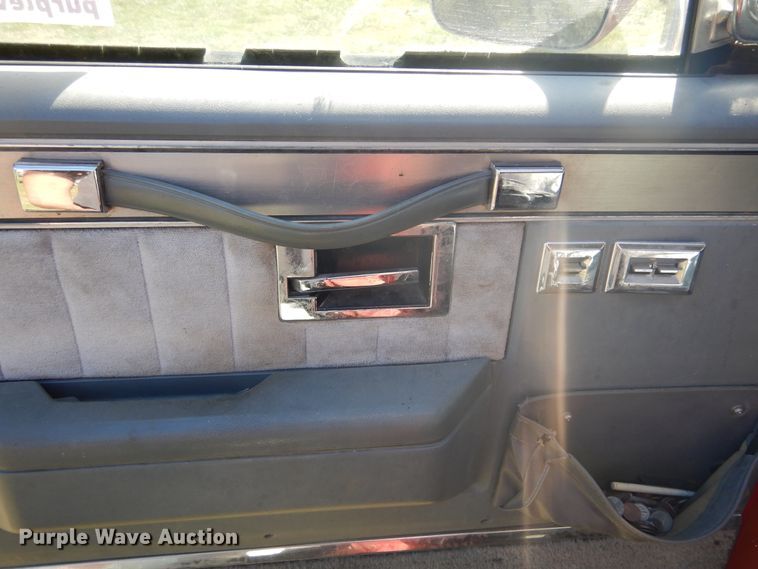 image for item DL6418 1988 Chevrolet Blazer  SUV