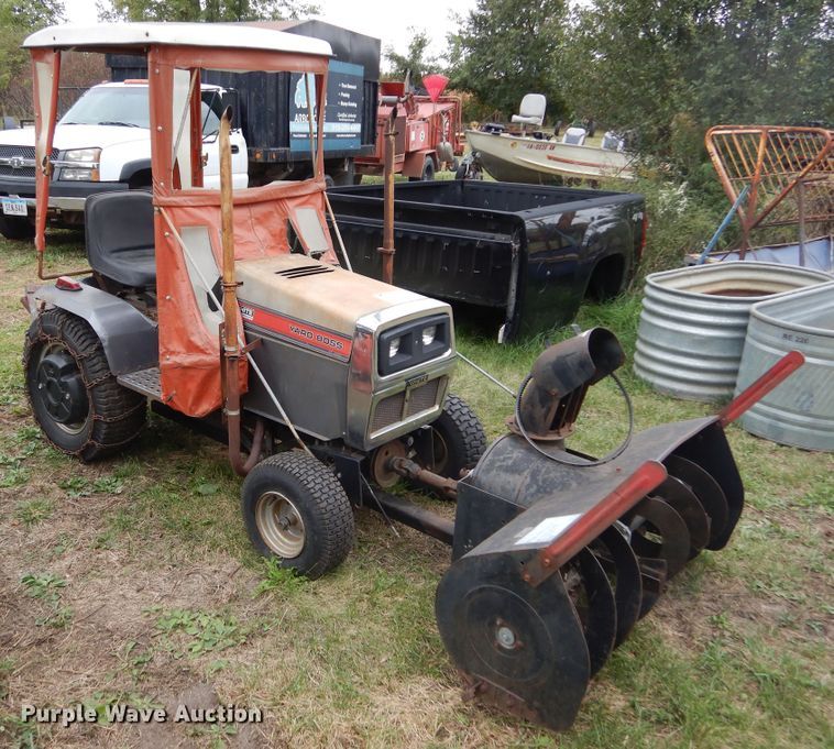 image for item DL6426 Yard Boss GT1855  lawn mower