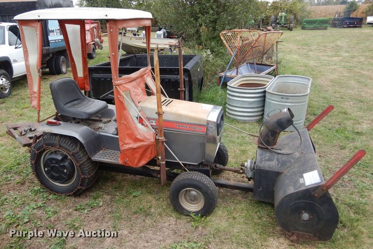 image for item DL6426 Yard Boss GT1855  lawn mower