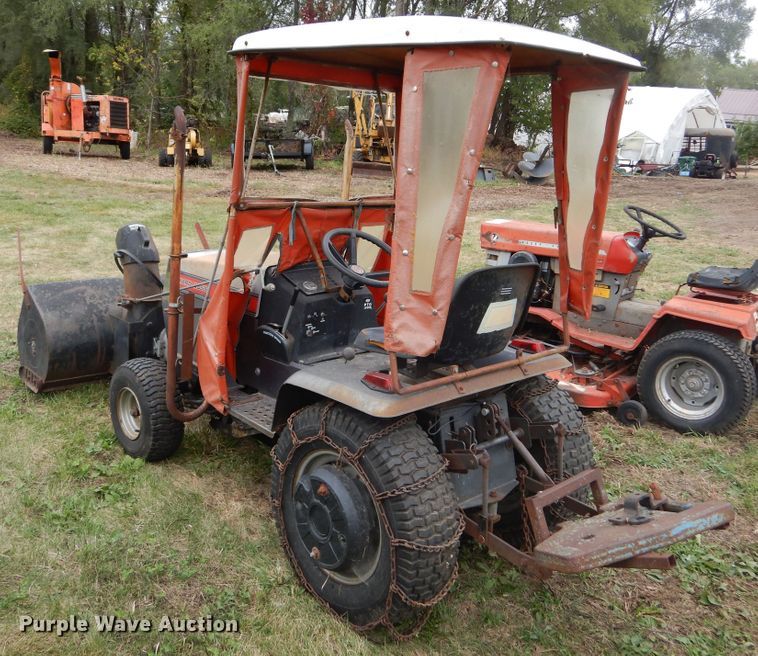 image for item DL6426 Yard Boss GT1855  lawn mower
