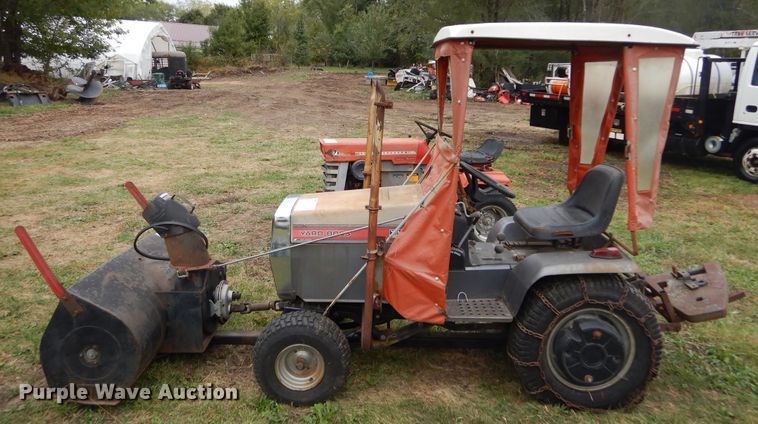 image for item DL6426 Yard Boss GT1855  lawn mower