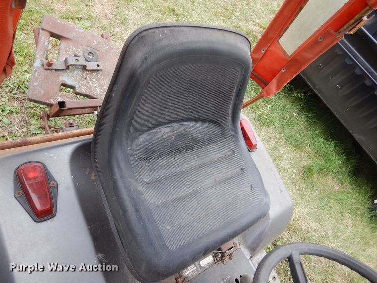 image for item DL6426 Yard Boss GT1855  lawn mower