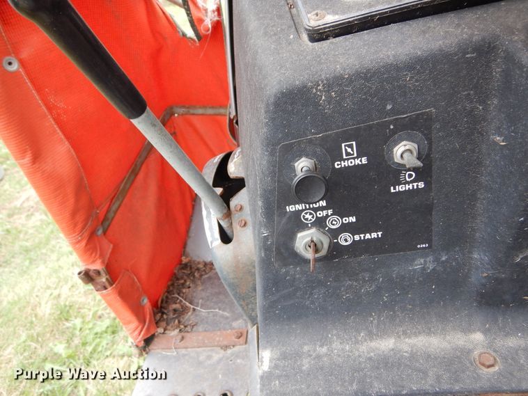 image for item DL6426 Yard Boss GT1855  lawn mower