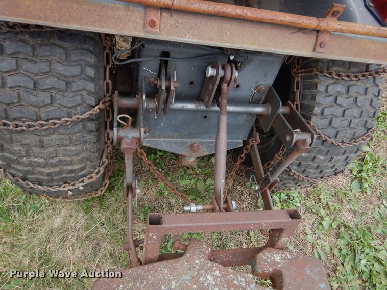 image for item DL6426 Yard Boss GT1855  lawn mower