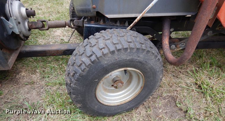 image for item DL6426 Yard Boss GT1855  lawn mower