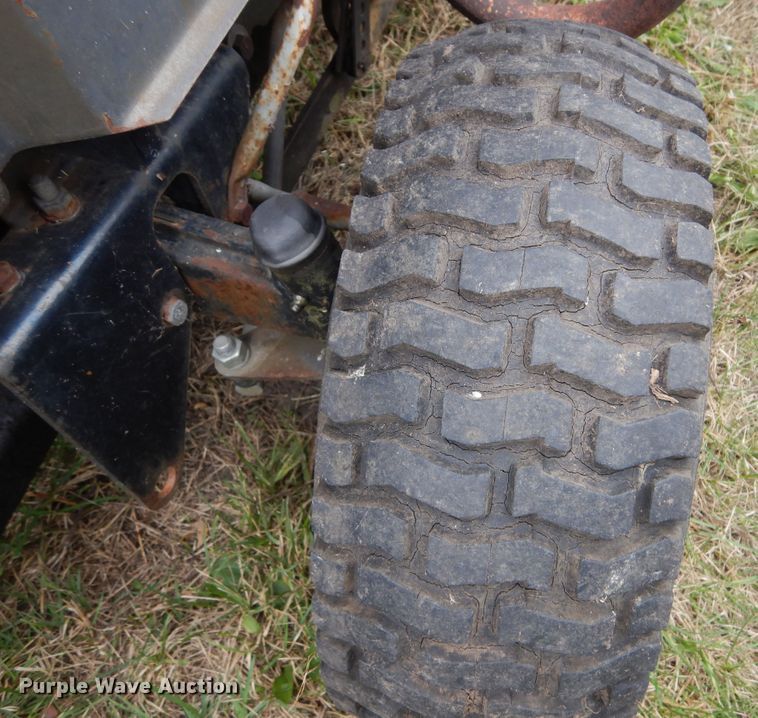 image for item DL6426 Yard Boss GT1855  lawn mower