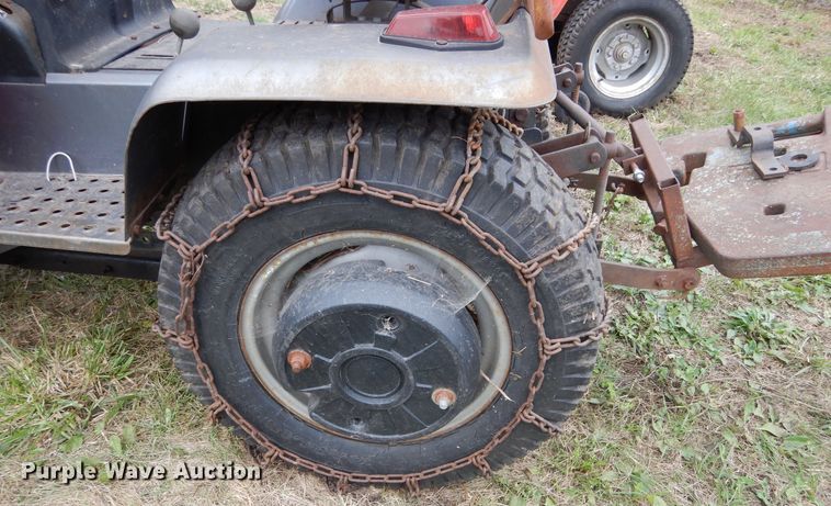 image for item DL6426 Yard Boss GT1855  lawn mower