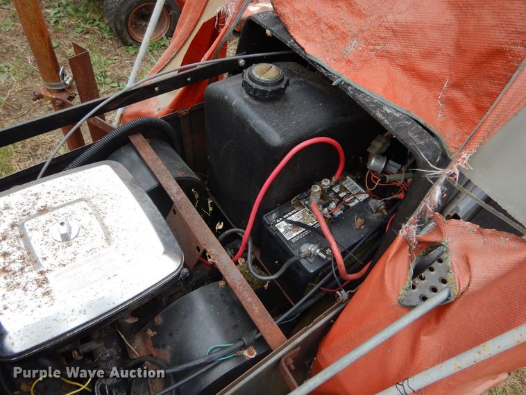 image for item DL6426 Yard Boss GT1855  lawn mower