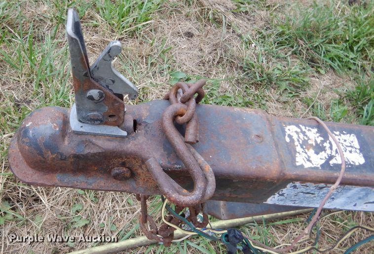 image for item DL6436 1986 Bass Tracker Tournament V-17  boat