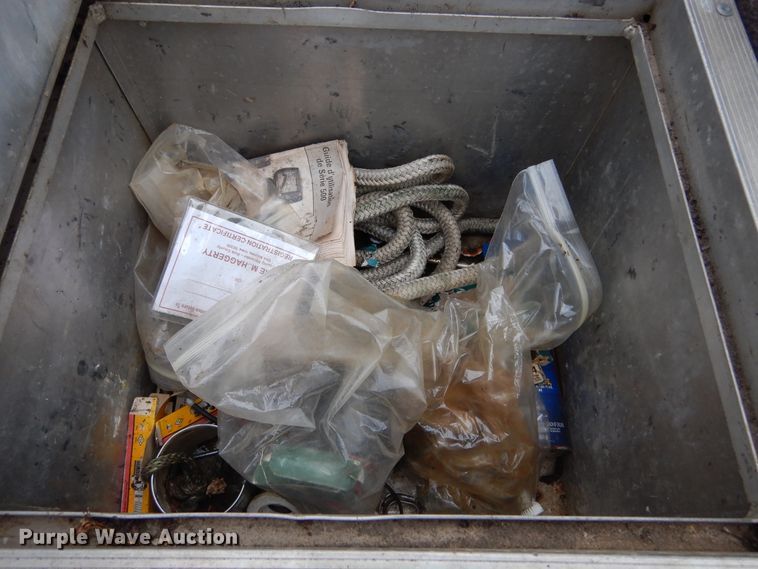 image for item DL6436 1986 Bass Tracker Tournament V-17  boat