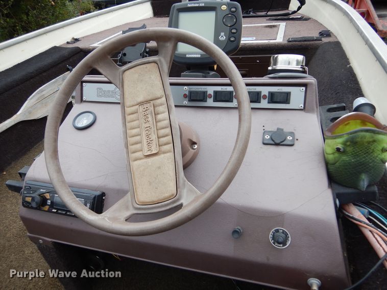 image for item DL6436 1986 Bass Tracker Tournament V-17  boat