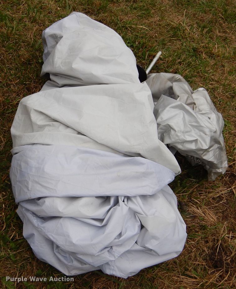 image for item DL6436 1986 Bass Tracker Tournament V-17  boat