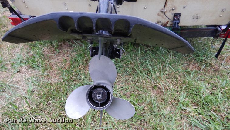 image for item DL6436 1986 Bass Tracker Tournament V-17  boat