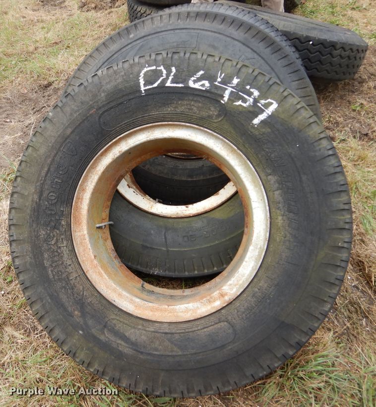 image for item DL6439 (9) tires and wheels