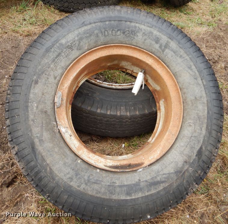 image for item DL6439 (9) tires and wheels