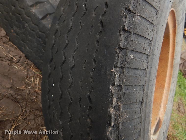 image for item DL6439 (9) tires and wheels