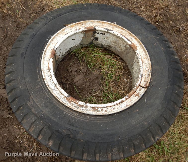 image for item DL6439 (9) tires and wheels