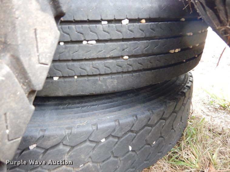 image for item DL6439 (9) tires and wheels