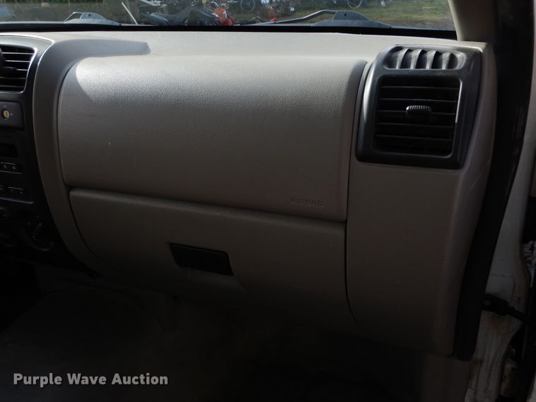 image for item DL6444 2005 GMC Canyon  pickup truck