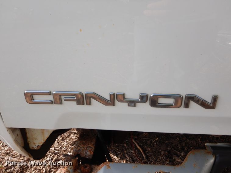 image for item DL6444 2005 GMC Canyon  pickup truck