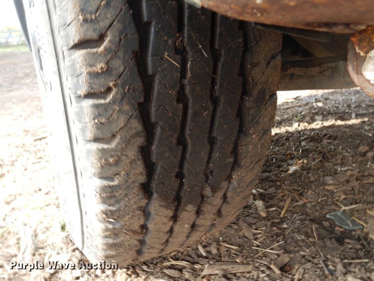 image for item DL6444 2005 GMC Canyon  pickup truck