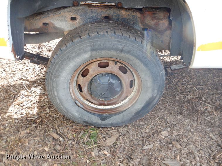 image for item DL6444 2005 GMC Canyon  pickup truck