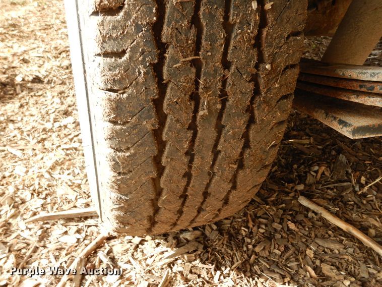 image for item DL6444 2005 GMC Canyon  pickup truck