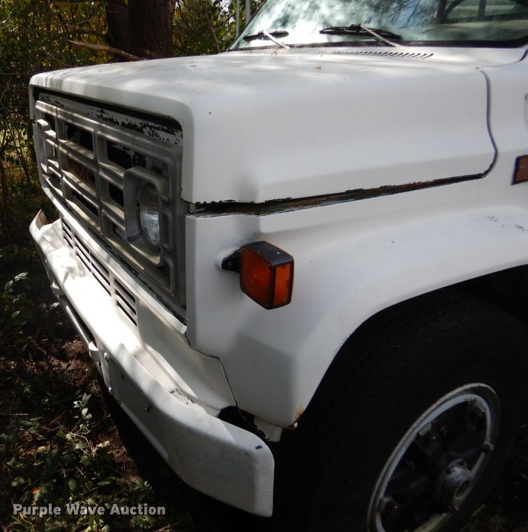 image for item DL6446 1986 GMC C7500  bucket truck