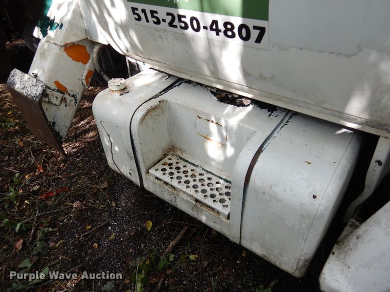 image for item DL6446 1986 GMC C7500  bucket truck