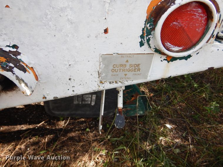 image for item DL6446 1986 GMC C7500  bucket truck