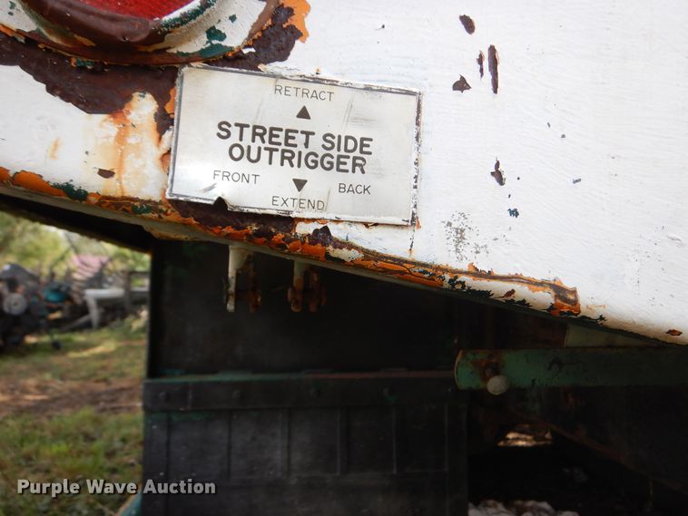 image for item DL6446 1986 GMC C7500  bucket truck