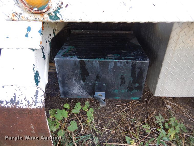 image for item DL6446 1986 GMC C7500  bucket truck