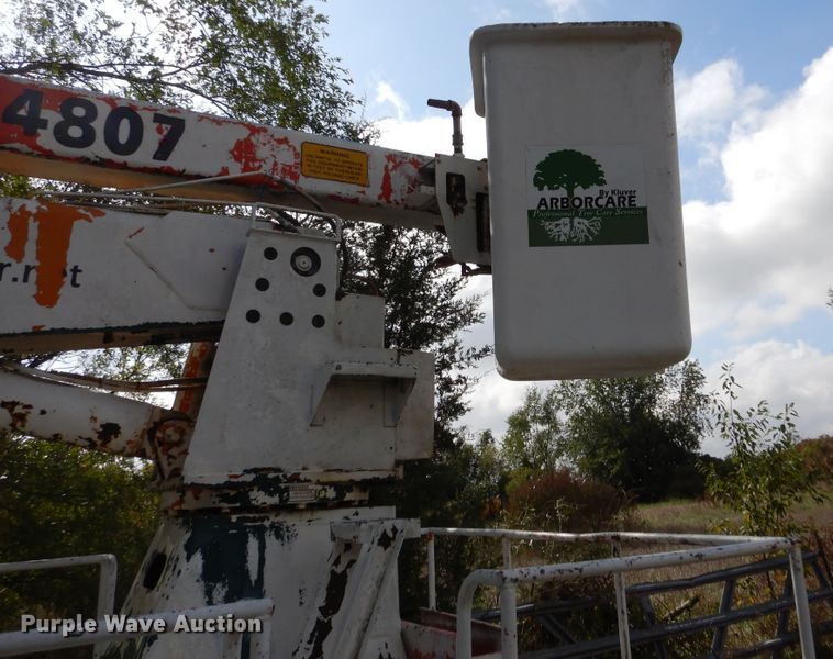 image for item DL6446 1986 GMC C7500  bucket truck