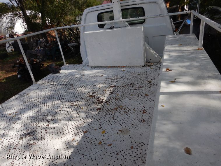 image for item DL6446 1986 GMC C7500  bucket truck