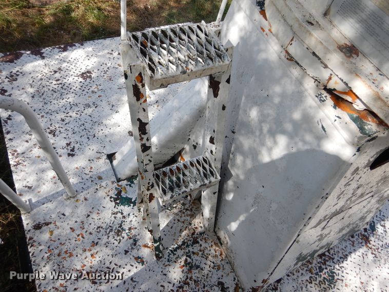 image for item DL6446 1986 GMC C7500  bucket truck