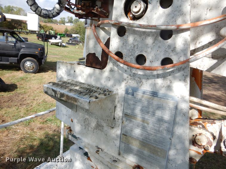 image for item DL6446 1986 GMC C7500  bucket truck