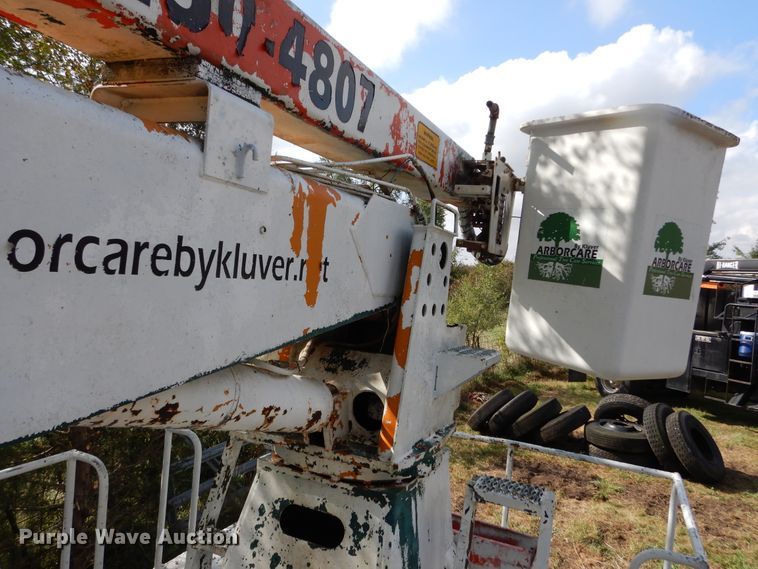 image for item DL6446 1986 GMC C7500  bucket truck