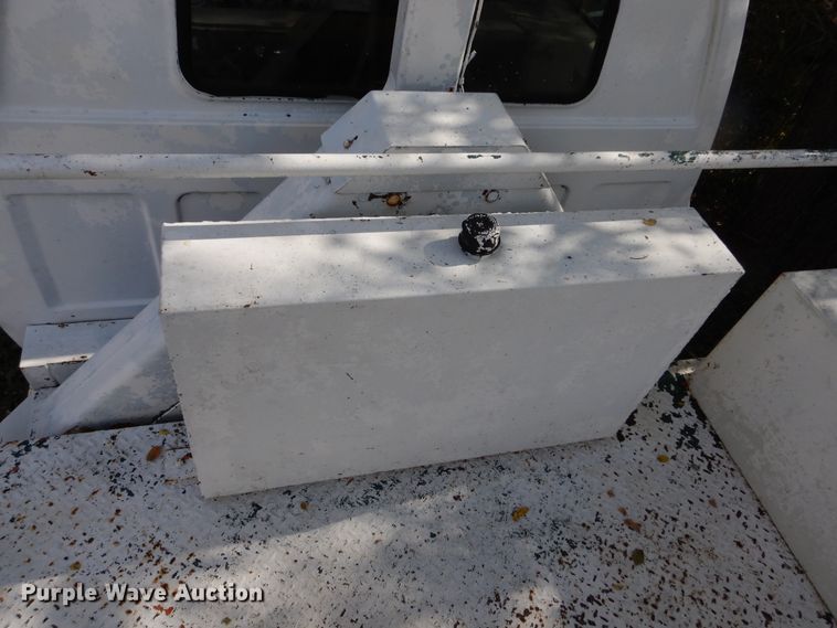 image for item DL6446 1986 GMC C7500  bucket truck