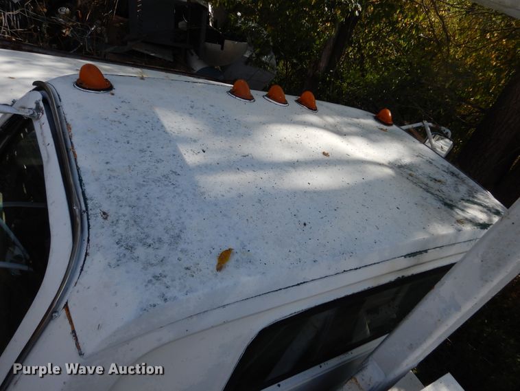 image for item DL6446 1986 GMC C7500  bucket truck