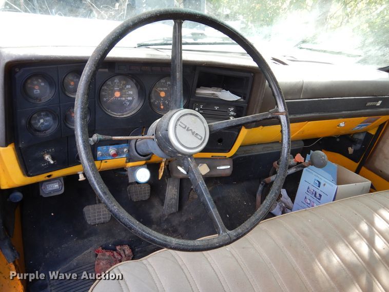 image for item DL6446 1986 GMC C7500  bucket truck