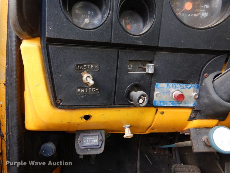 image for item DL6446 1986 GMC C7500  bucket truck