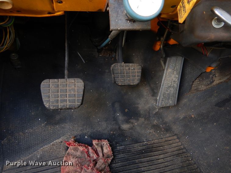 image for item DL6446 1986 GMC C7500  bucket truck