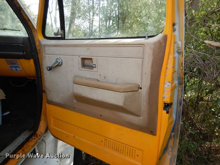 image for item DL6446 1986 GMC C7500  bucket truck