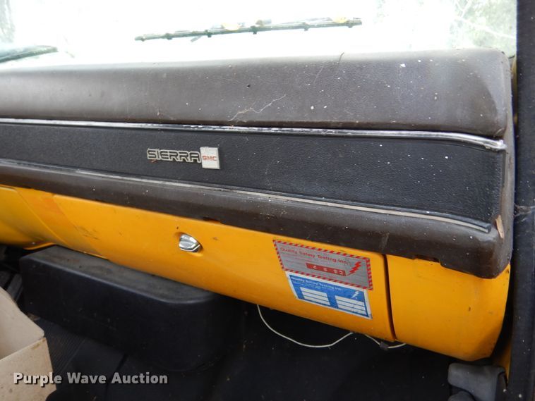 image for item DL6446 1986 GMC C7500  bucket truck