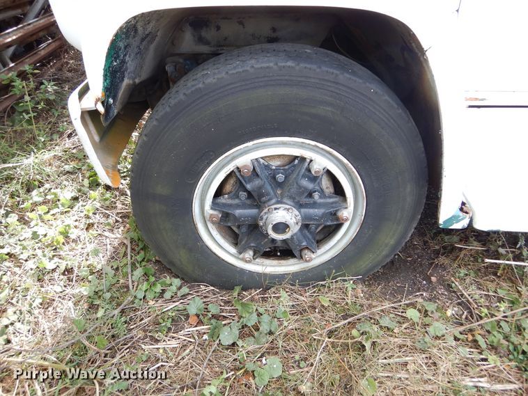 image for item DL6446 1986 GMC C7500  bucket truck