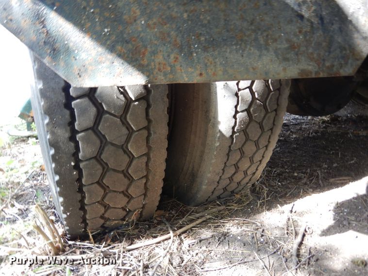 image for item DL6446 1986 GMC C7500  bucket truck