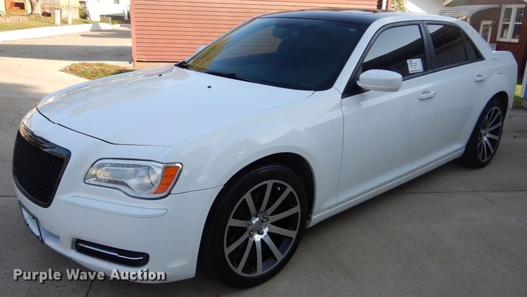 image for item DL6449 2014 Chrysler 300S