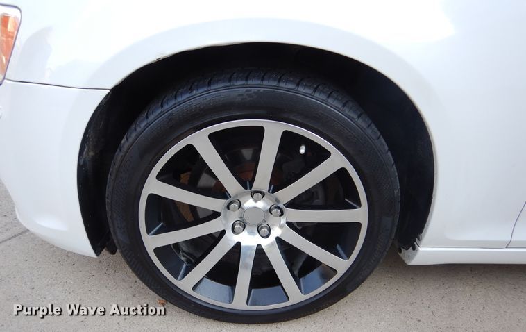 image for item DL6449 2014 Chrysler 300S