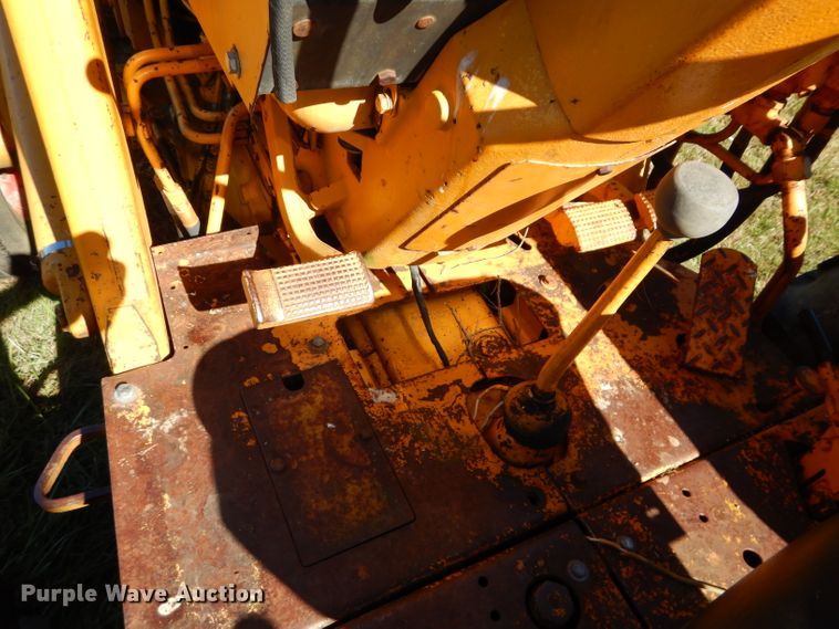 image for item DM0639 Case 580B  backhoe